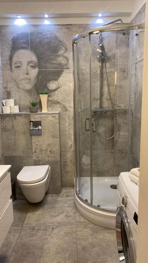Prestige Aparthotel Centrum Nautica 슈체친 외부 사진