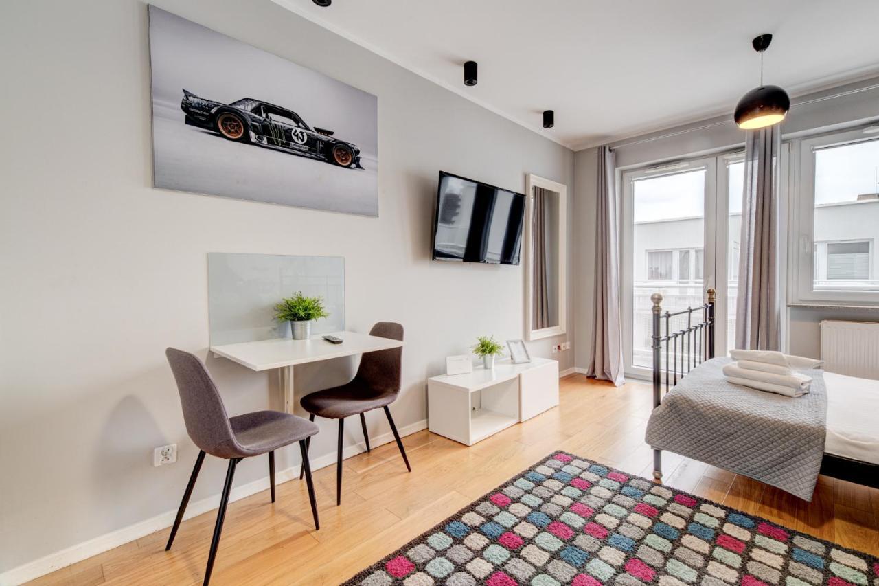 Prestige Aparthotel Centrum Nautica 슈체친 외부 사진