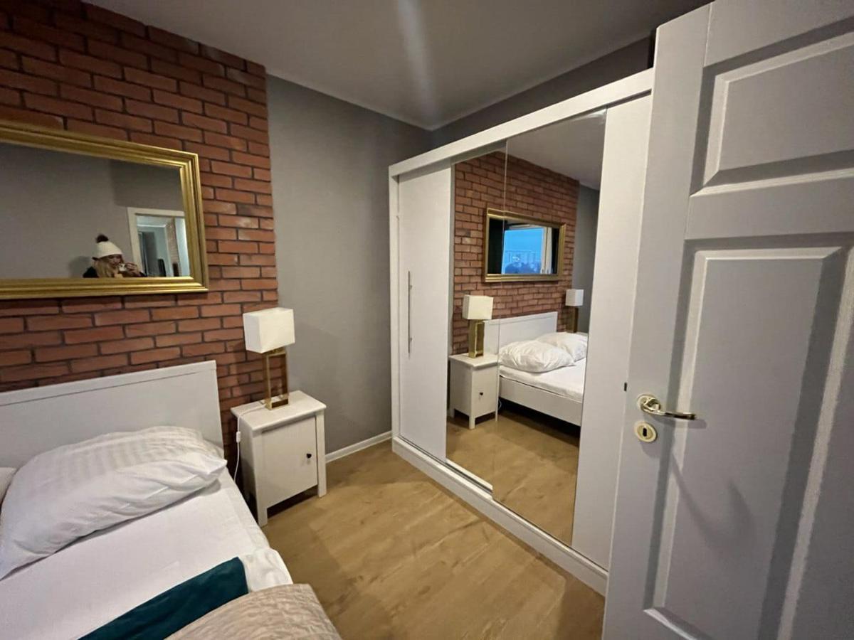 Prestige Aparthotel Centrum Nautica 슈체친 외부 사진