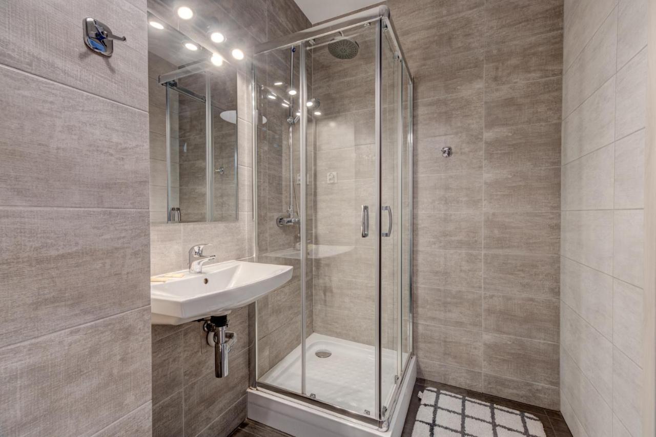 Prestige Aparthotel Centrum Nautica 슈체친 외부 사진